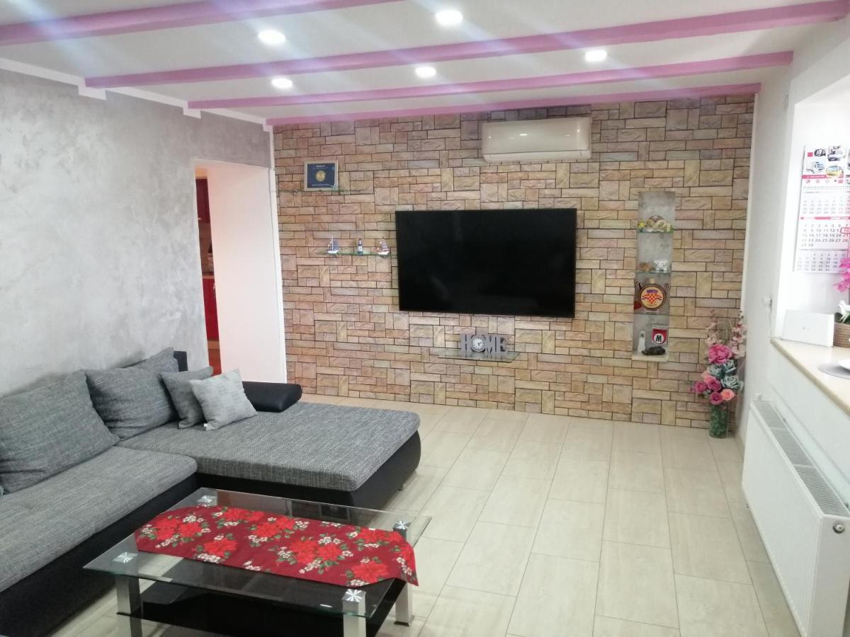 Apartment Goran & Nela 우마그 외부 사진
